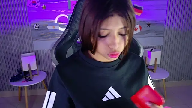 Snapshot of dafne17_ chatting on 07-07-26, 09:24 dafne17 online show from 07-07-26, 09:24