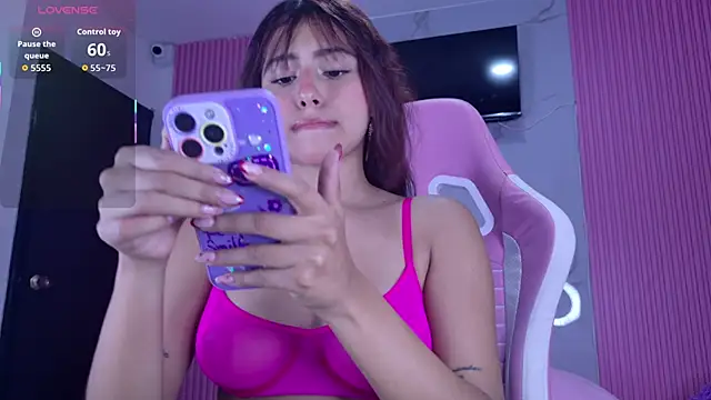 dafne17  online show from 11-15-25, 03:05