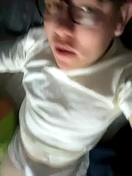 AlexRZ93 online show from 10-30-25, 06:34