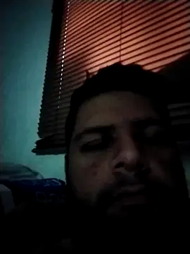 Eduar0015 online show from 10-14-25, 10:42