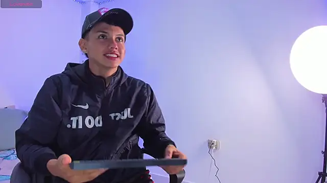 Axel Cody  online show from 10-18-25, 11:23