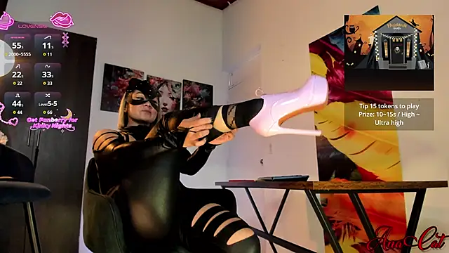 ana cat online show from 10-31-25, 02:46