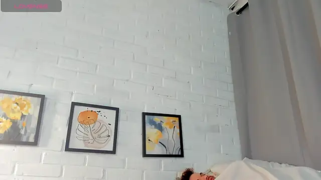 Snapshot of MATEO_HUNTER chatting on 02-14-26, 08:36 MATEO HUNTER online show from 02-14-26, 08:36