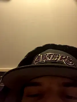 CarmeloA online show from 11-22-25, 01:04