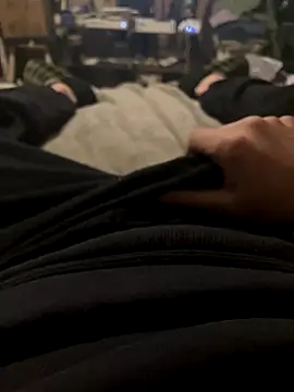 CarmeloA online show from 10-14-25, 04:35