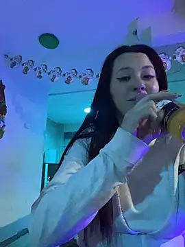 Zoe fire online show from 12-20-25, 03:09