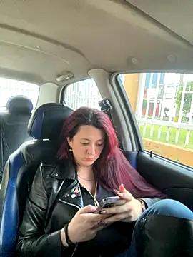 Zoe fire online show from 10-20-25, 12:06