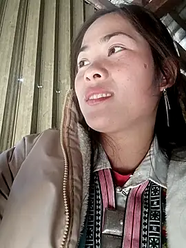 Lyssa-a online show from 11-30-25, 07:09