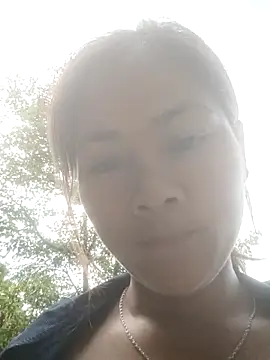 Lyssa-a online show from 05-19-26, 10:33