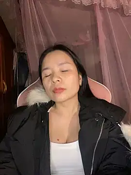 Listen-ly online show from 12-14-25, 02:55