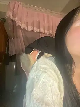 Listen-ly online show from 12-19-25, 03:14