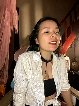 Listen-ly online show from 11-26-25, 03:56