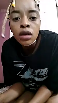 fifiqueen25 online show from 12-21-25, 10:39