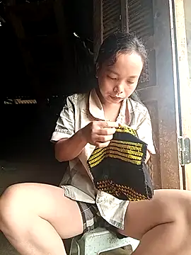 Nguyet2k4 online show from 10-29-25, 02:10