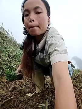 Nguyet2k4 online show from 11-12-25, 07:12