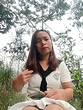 Nguyet2k4 online show from 03-19-26, 12:43