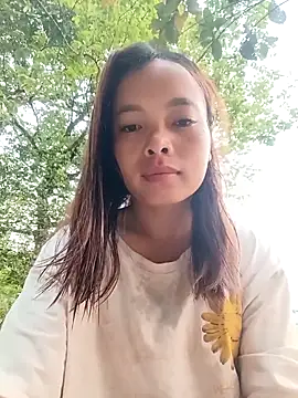 Nguyet2k4 online show from 04-12-26, 10:57