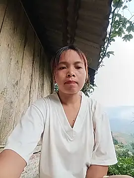 Nguyet2k4 online show from 06-04-26, 12:26