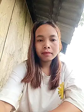Nguyet2k4 online show from 05-10-26, 05:44