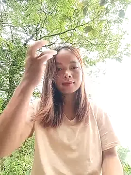 Nguyet2k4 online show from 04-26-26, 05:49
