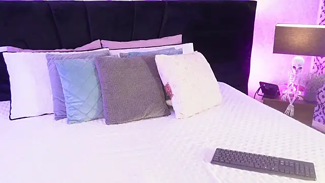 mariianna lopez  online show from 03-12-26, 03:05