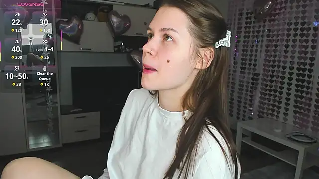 HeatherNextDoor online show from 02-10-26, 04:44