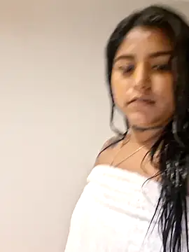 angie hott online show from 05-12-26, 03:29