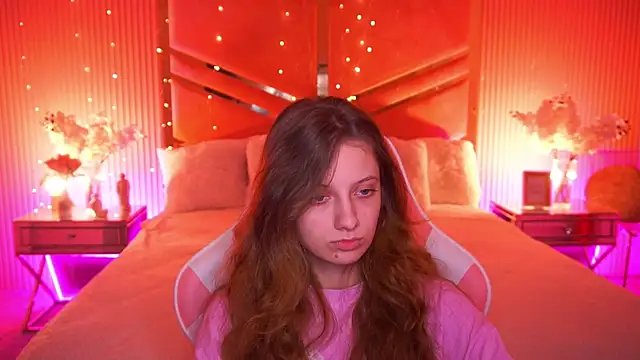 CuteeFoxy online show from 04-10-26, 01:29