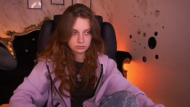 CuteeFoxy online show from 05-08-26, 12:31