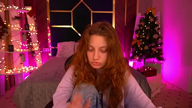 CuteeFoxy online show from 12-22-25, 02:28