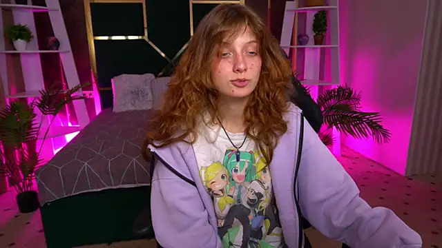 CuteeFoxy online show from 11-17-25, 02:32