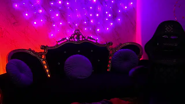 Snapshot of CuteeFoxy chatting on 02-14-26, 02:50 CuteeFoxy online show from 02-14-26, 02:50