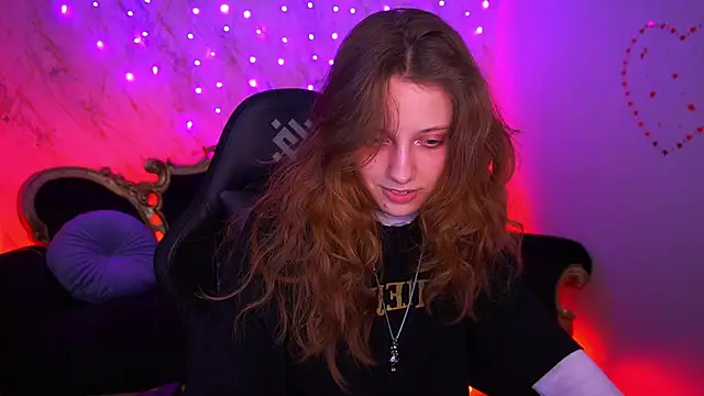 Snapshot of CuteeFoxy chatting on 02-23-26, 02:50 CuteeFoxy online show from 02-23-26, 02:50