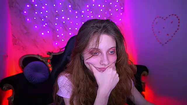 Snapshot of CuteeFoxy chatting on 02-26-26, 02:28 CuteeFoxy online show from 02-26-26, 02:28