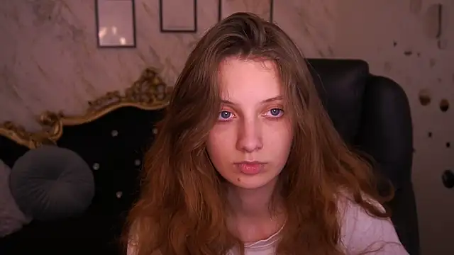 CuteeFoxy online show from 05-12-26, 01:17