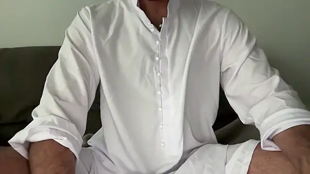 Snapshot of yournextguy chatting on 06-29-26, 09:49 yournextguy online show from 06-29-26, 09:49