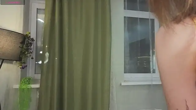 StephnieRecuparo online show from 10-29-25, 02:38