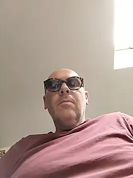 nicolaspgarnier online show from 05-12-26, 12:00