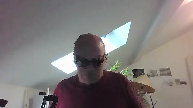 nicolaspgarnier online show from 05-13-26, 03:08