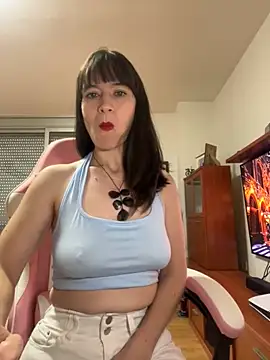 AlanaRius18 online show from 12-04-25, 09:41