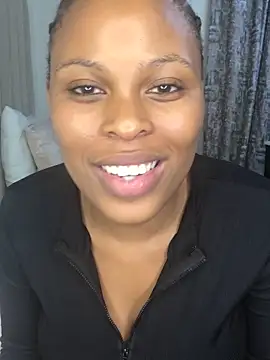 Snapshot of Bubbles156 chatting on 02-08-26, 01:36 Bubbles156 online show from 02-08-26, 01:36