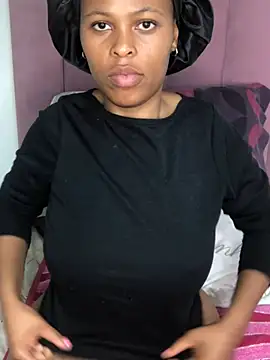 Snapshot of Bubbles156 chatting on 01-17-26, 06:55 Bubbles156 online show from 01-17-26, 06:55