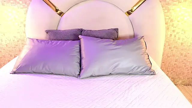 emmy rose25 online show from 04-15-26, 11:38