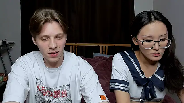 Blossomandbee online show from 10-20-25, 01:07