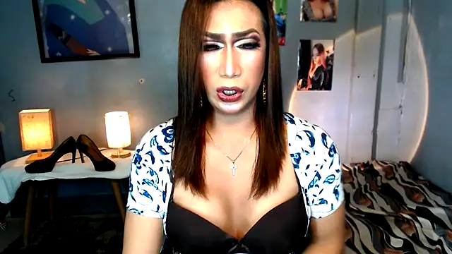 littleredbunny27 online show from 04-09-26, 09:04