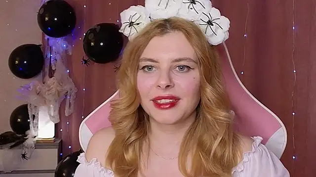 Snapshot of newday-off chatting on 10-17-25, 12:29 newday-off online show from 10-17-25, 12:29