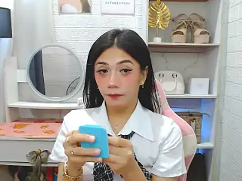 i am the best for u online show from 10-22-25, 10:30