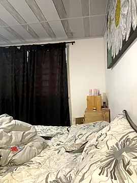  purplebitch online show from 10-22-25, 12:04