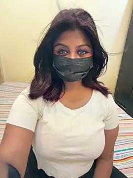 Snapshot of payal_mittal chatting on 04-28-26, 01:15 payal mittal online show from 04-28-26, 01:15