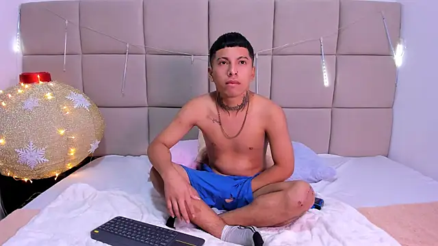 little kris1 online show from 01-06-26, 12:31